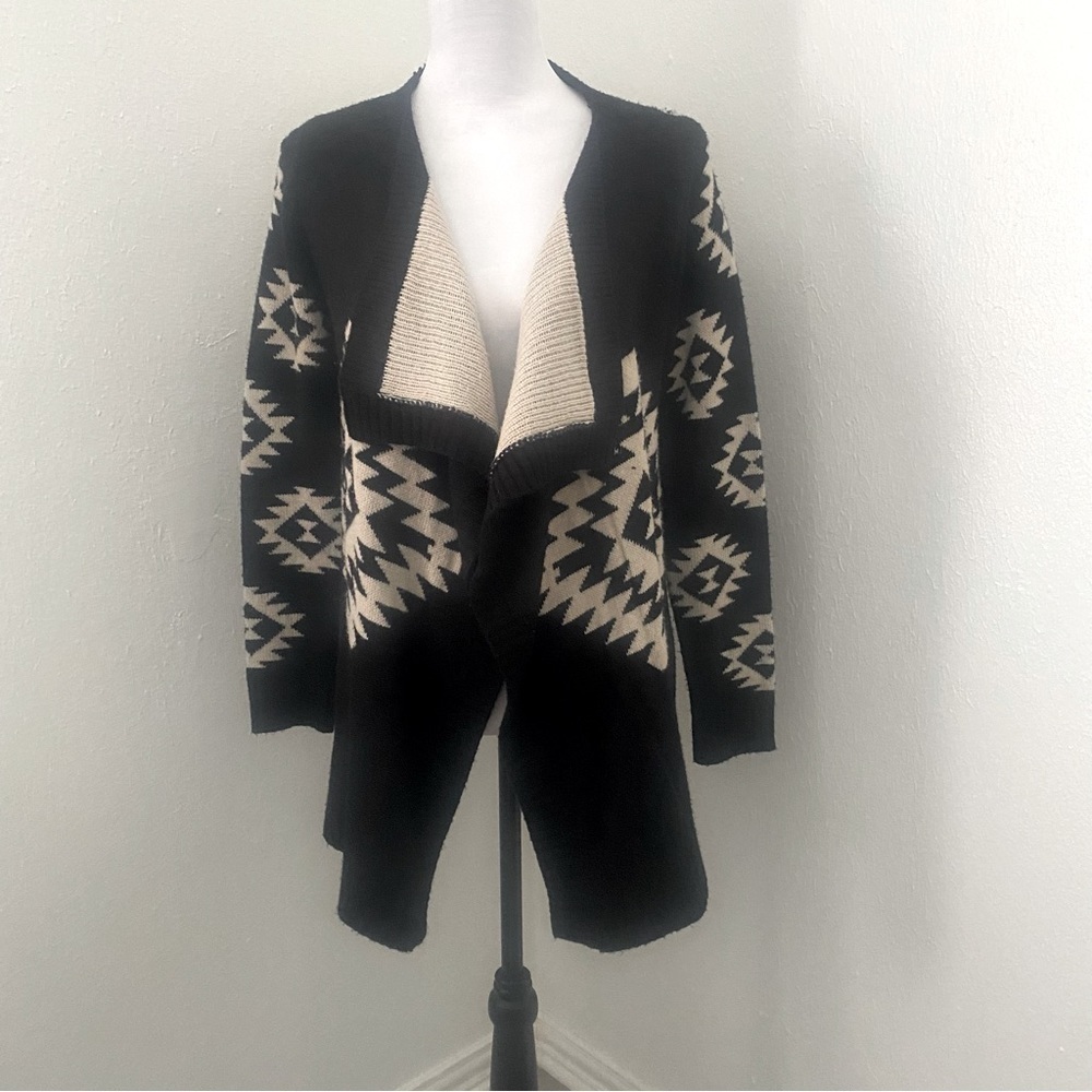 Lulumari Pencil Sweater Poncho Aztec Print Open Front Size S/M 100% Acrylic - Picture 2 of 10